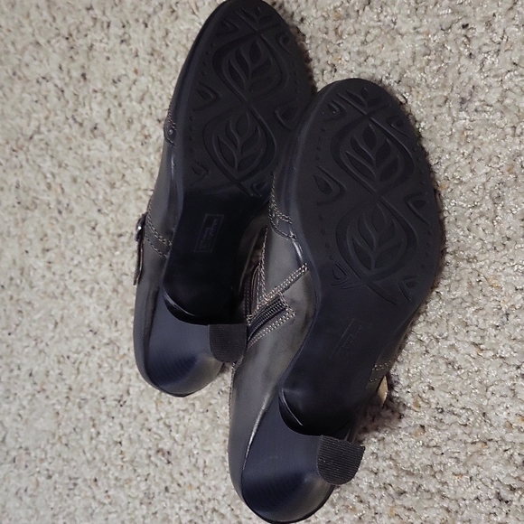 Dark gray vintage looking shoes - Picture 3 of 5